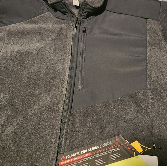 All in Motion - Picture 15 of 15